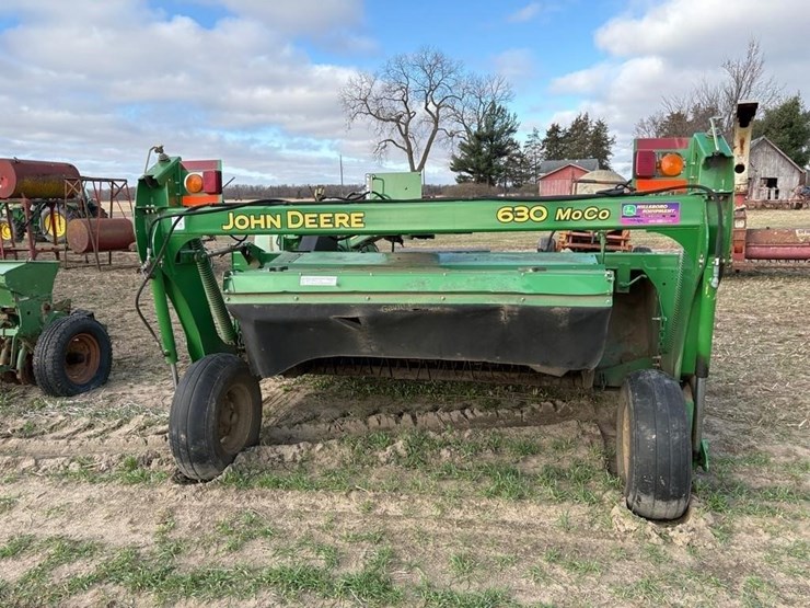 john-deere-630-image-4