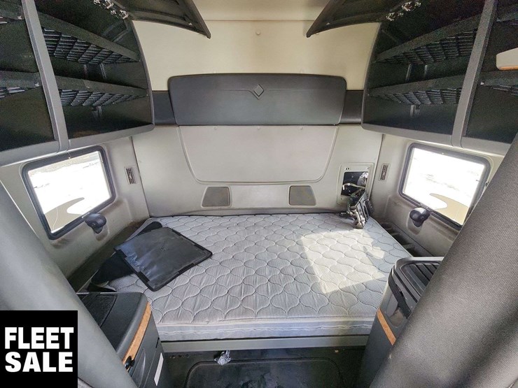 2014-international-prostar-image-26