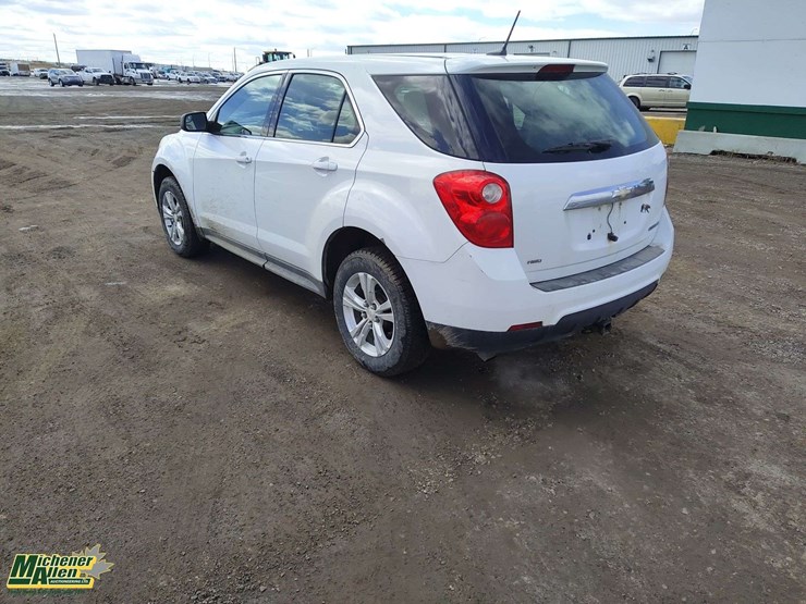 2013-chevrolet-equinox-image-3