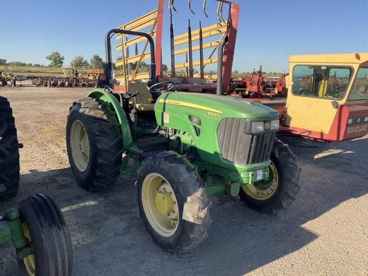 john-deere-5083e-image-18