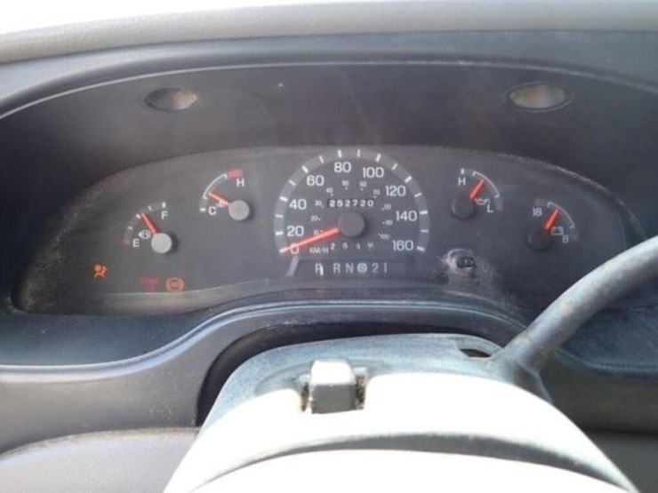 2001-ford-e350-image-11