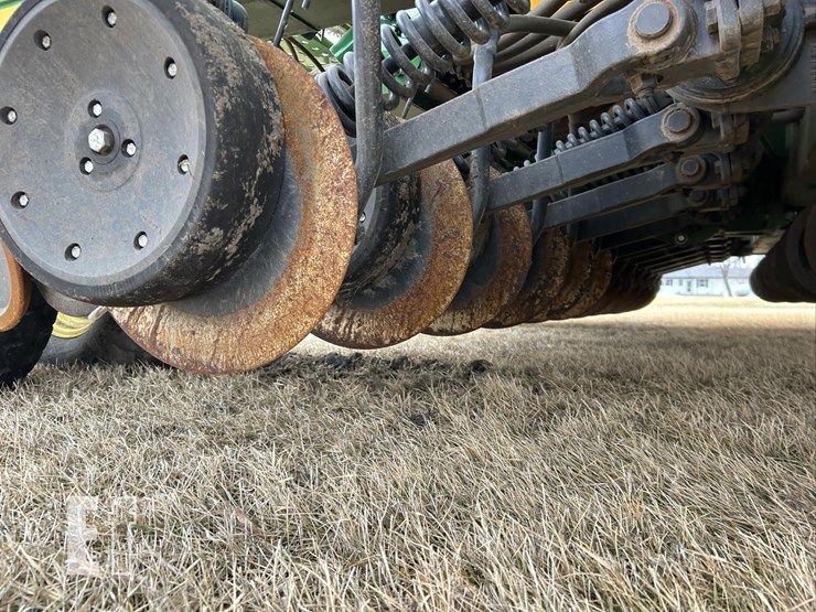 2014-john-deere-1990ccs-image-32