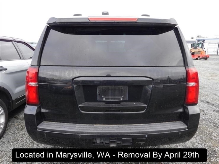 2017-chevrolet-tahoe-image-23