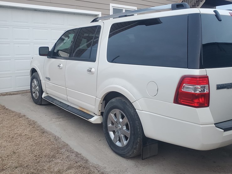 2007-ford-expedition-image-2