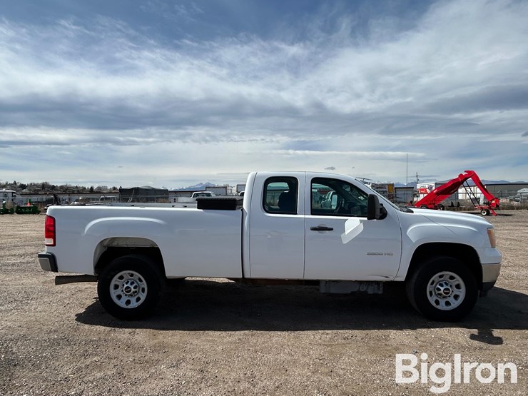 2013-gmc-sierra-3500-image-4