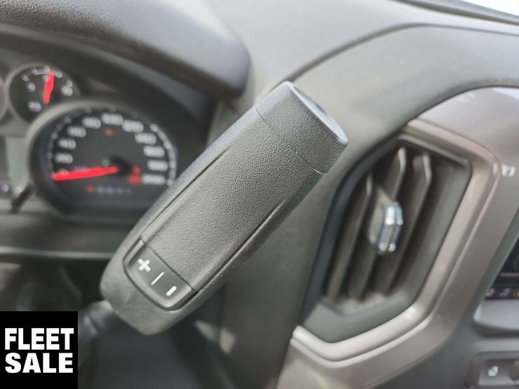 2022-chevrolet-silverado-1500-image-23