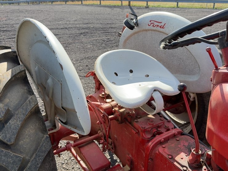 ford-tractor-image-8