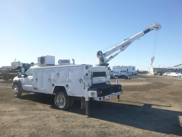 2015-ford-f550-image-16