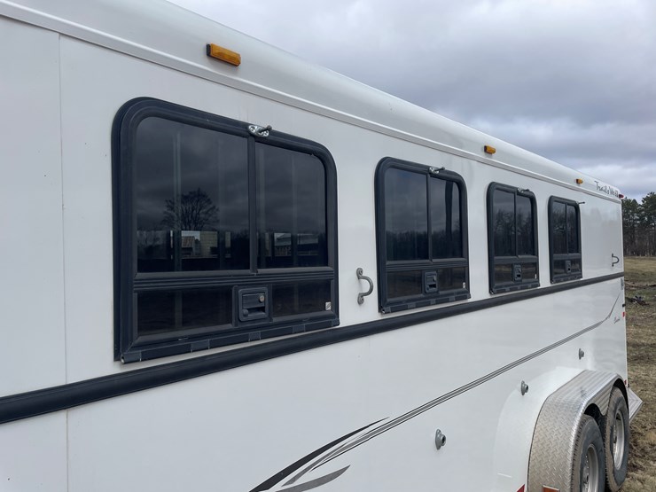 #292-•-2005-trails-west-classic-horse-trailer-(has-mn-title-in-delay)(scandia,-mn)-image-15