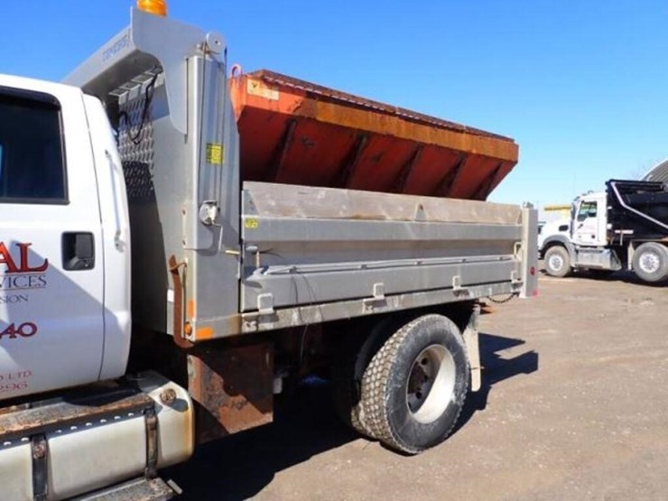 2017-ford-f750-image-36