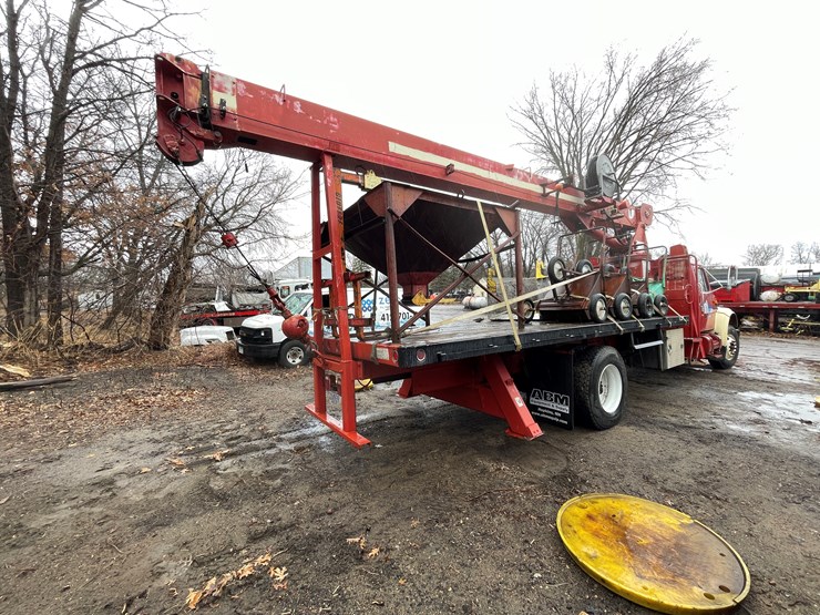 2000-international-4700-image-7