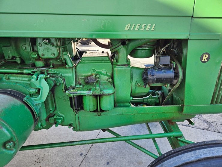 john-deere-r-image-13