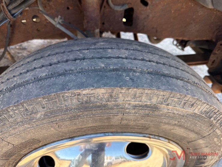 2001-ford-f450-xl-image-22