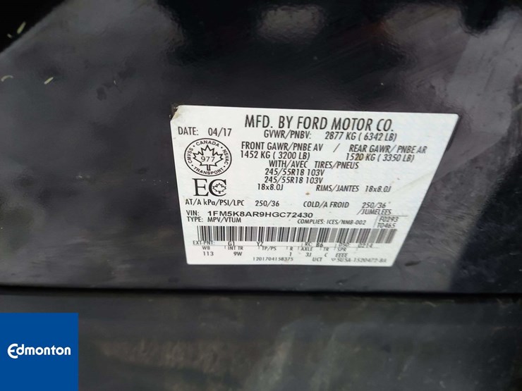 2017-ford-explorer-image-35