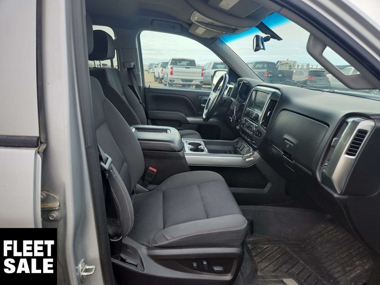 2018-chevrolet-silverado-1500-image-17