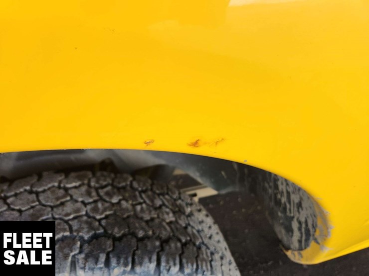 2019-ram-1500-classic-image-38