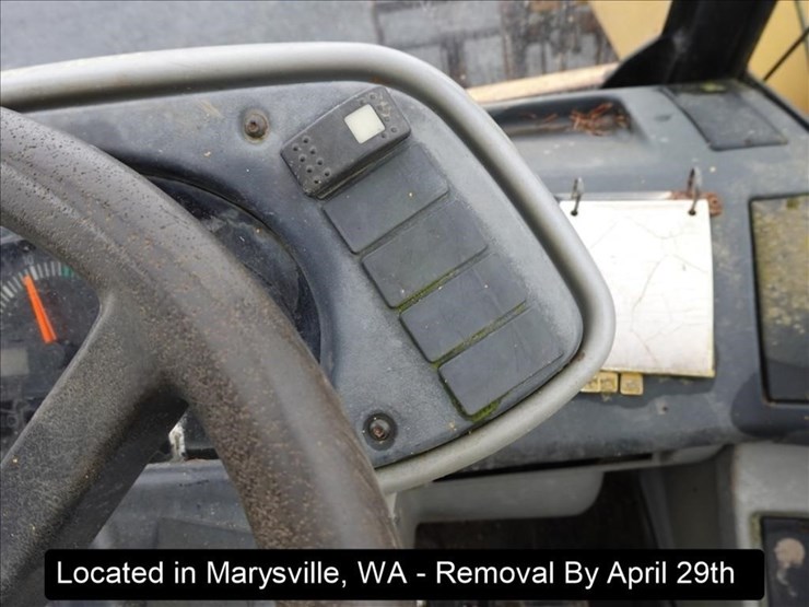 2005-caterpillar-th360b-image-9