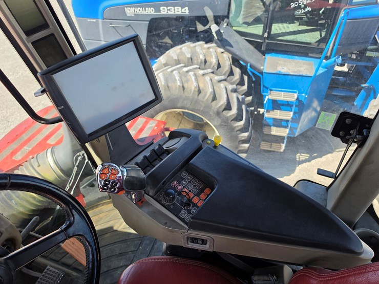 2014-case-ih-420-image-9