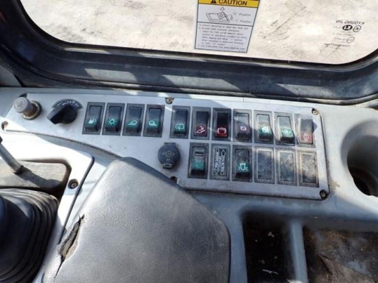 2010-doosan-dl250-image-16