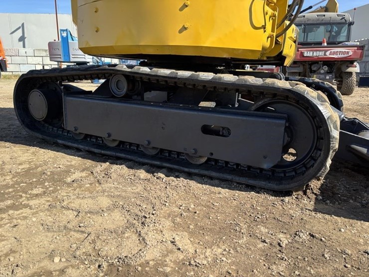 komatsu-pc28uu-2-image-21