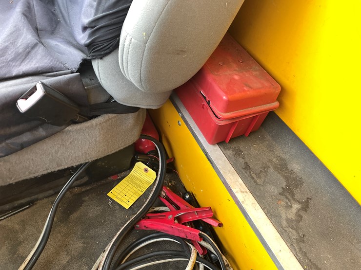 2008-ford-e350-image-17