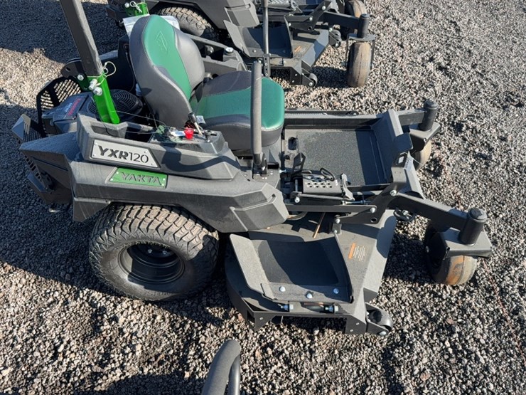 #4035-•-yakta-yxr-120-zero-turn-mower-image-7