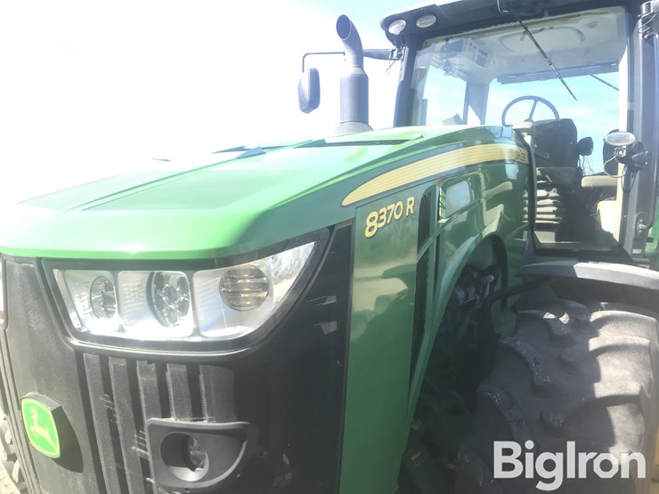2015-john-deere-8370r-image-13