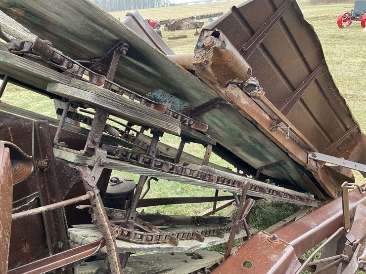 john-deere-binder-image-12