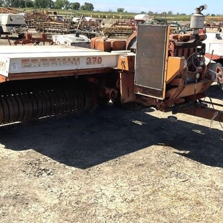 FREEMAN 370T Baler, DEUTZ Diesel