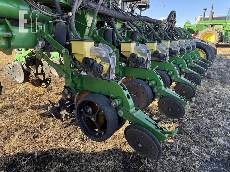 john-deere-1770-image-52