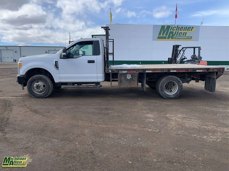 2017-ford-f350-image-2