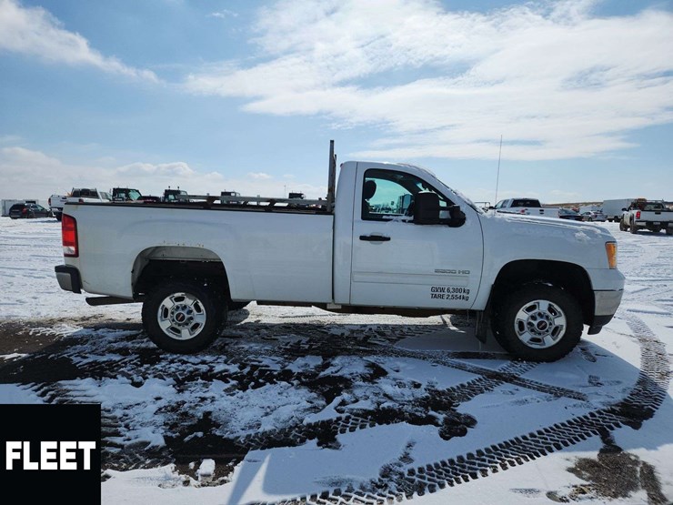 2014-gmc-sierra-2500hd-sle-image-8