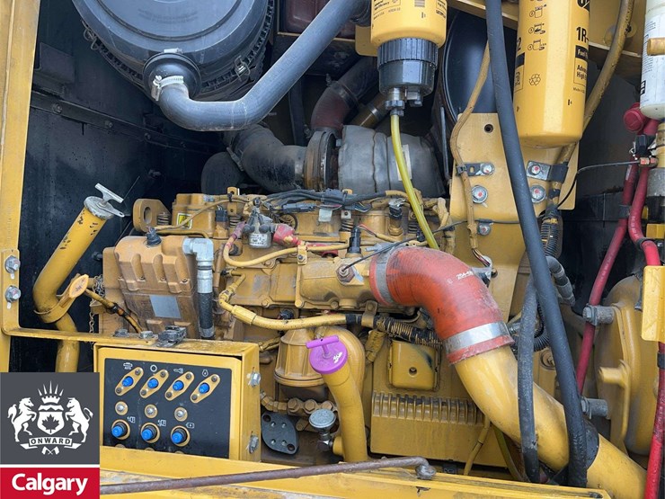 2011-caterpillar-140m-image-23