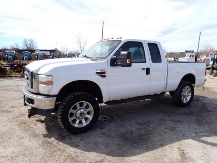 2010-ford-f350-xlt-image-1