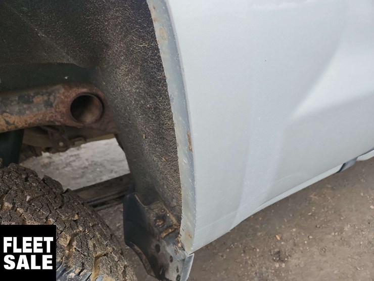 2018-chevrolet-silverado-1500-image-32