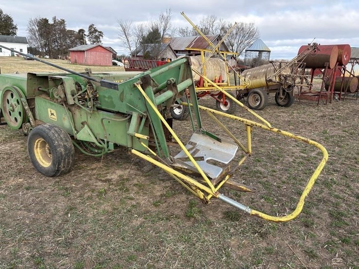 john-deere-336-image-4