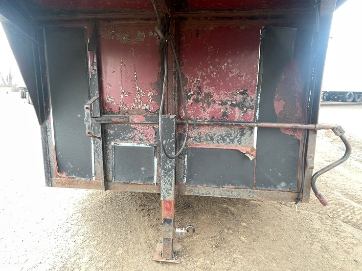 #294-•-1998-calico-livestock-trailer-(has-mn-title)-(mora,-mn)-image-18