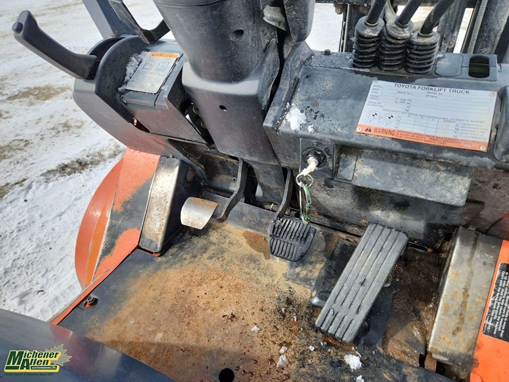 2005-toyota-7fgu30-image-18