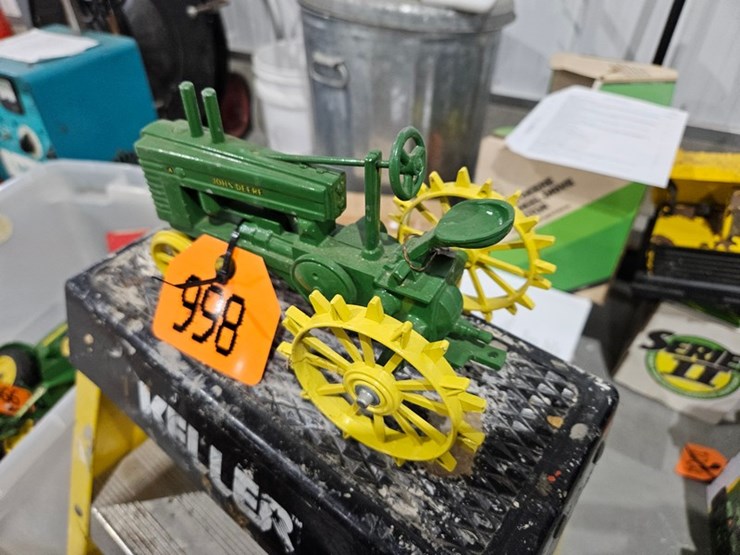 #998-•-john-deere-model-a-1/16-die-cast-toy-tractor-image-2