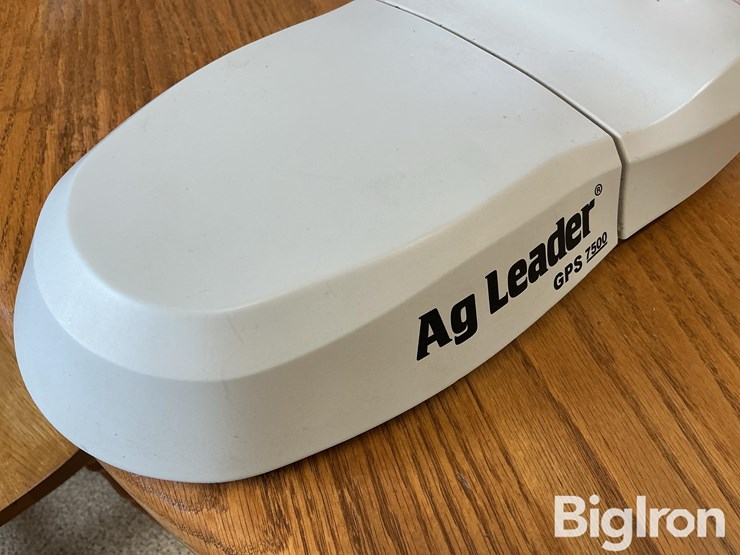 ag-leader-gps-7500-globe-image-11