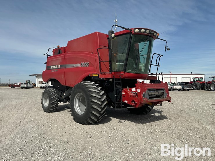 2012-case-ih-5088-image-3