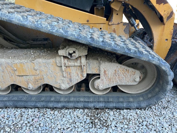 2015-caterpillar-299d-image-14
