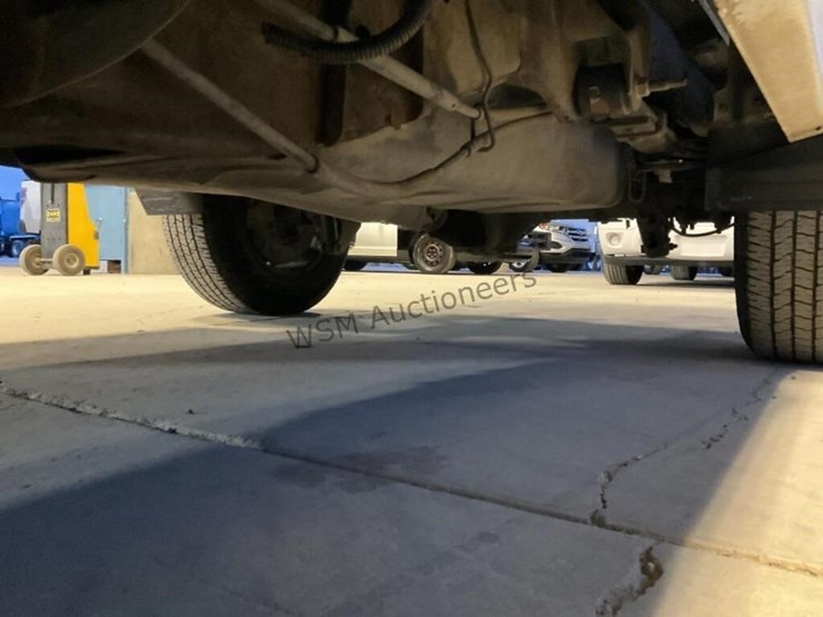 2017-chevrolet-silverado-1500-image-27