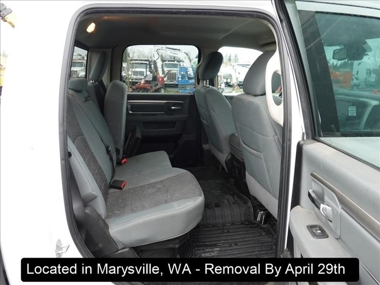 2017-dodge-1500-image-26