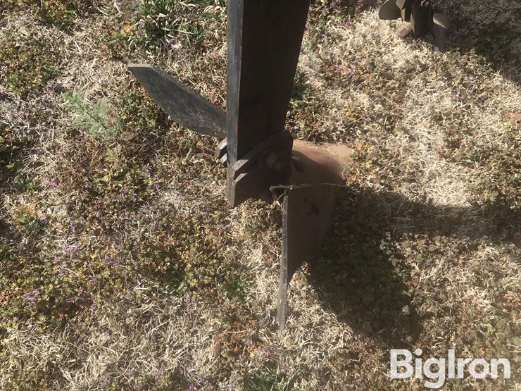 bigham-brothers-s-389-7-row-3-bar-cultivator-image-19