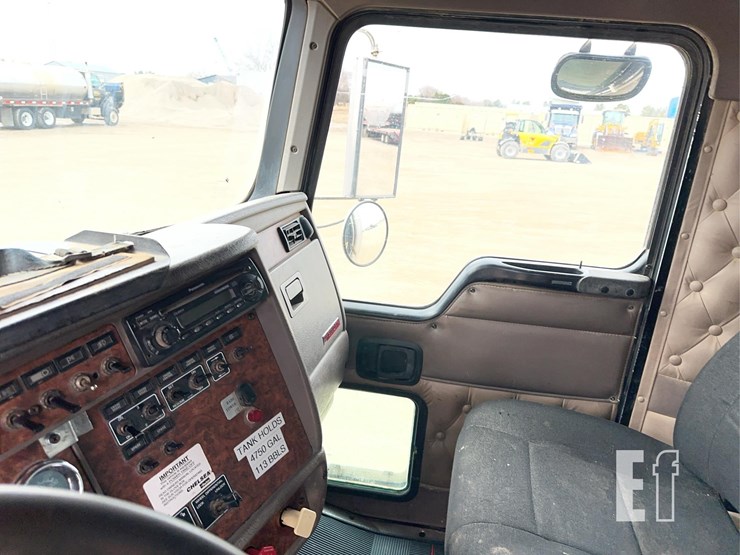 2003-kenworth-t800-image-51