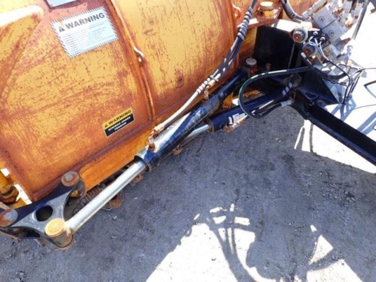 2014-new-holland-t4.75-image-26