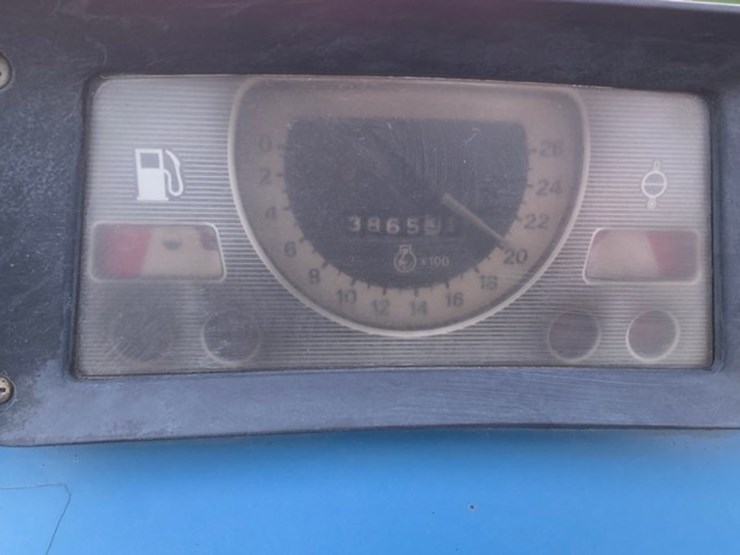 1984-ford-4610-image-39