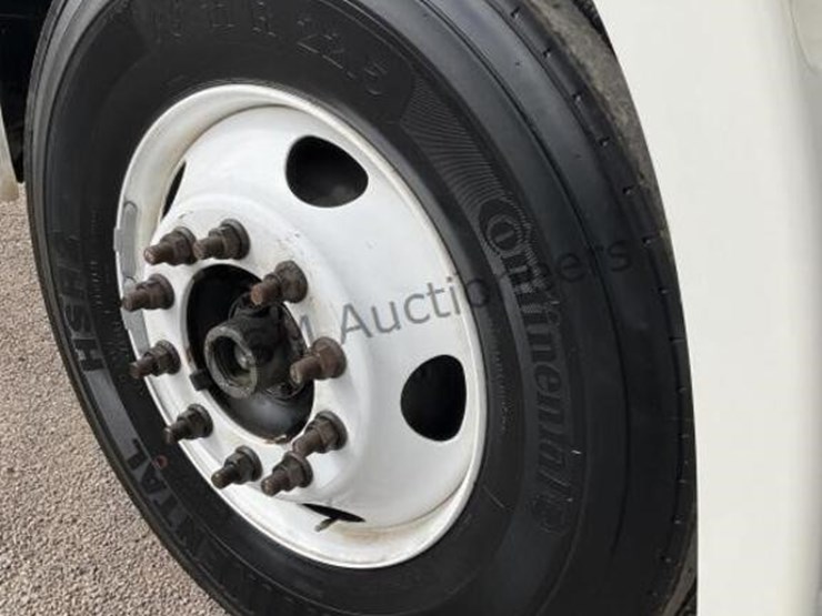 2013-hino-338-image-9