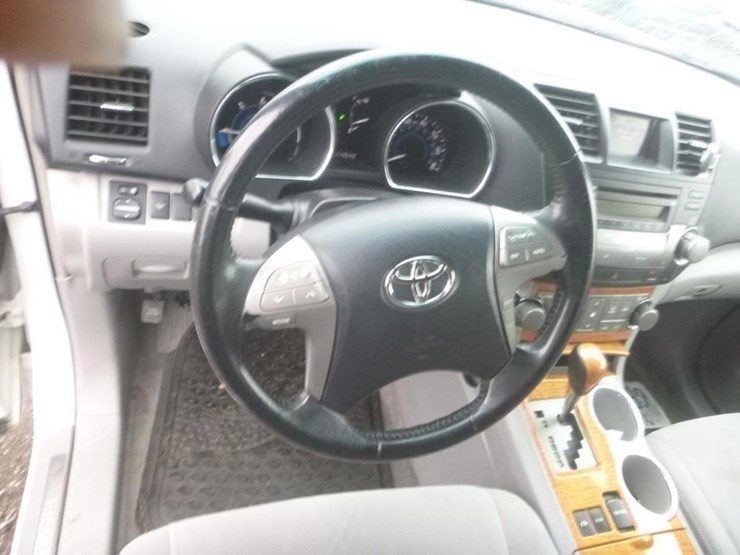 2008-toyota-highlander-image-12